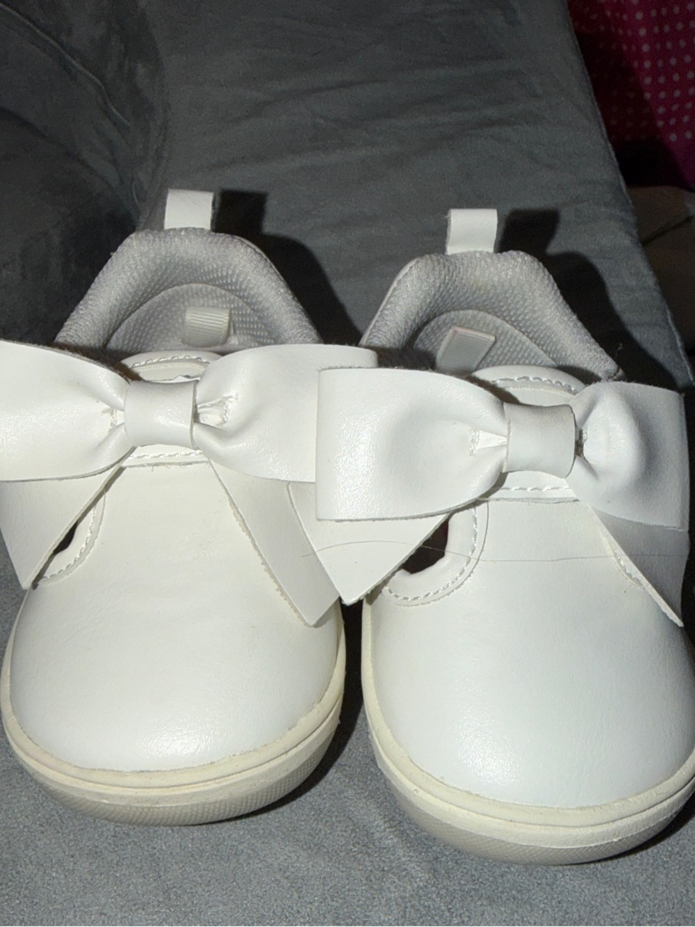 StrideRite 360 Baby Girl Shoes with Bow Size 4 Gently Used